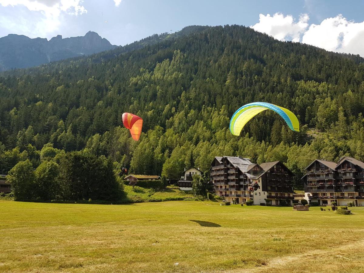 Vue Brevent Sublime En Centre Ville Avec Parking Prive Chamonix Exterior photo