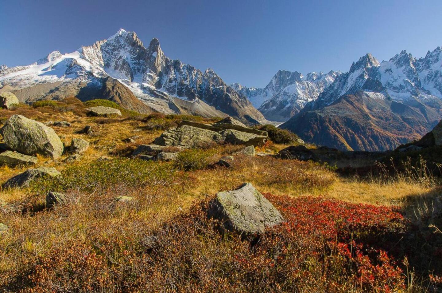 Vue Brevent Sublime En Centre Ville Avec Parking Prive Chamonix Exterior photo