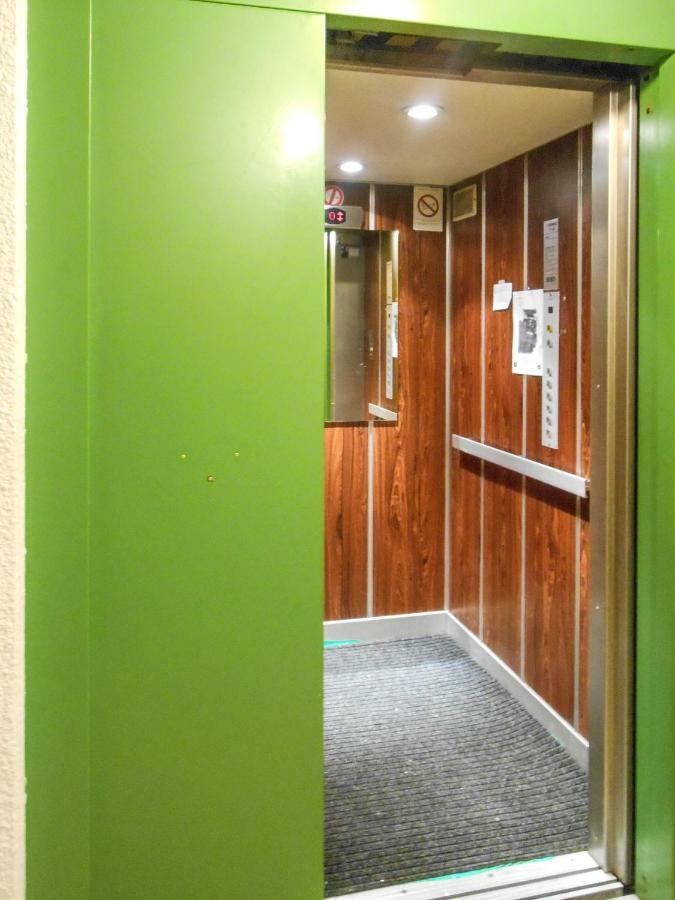 Vue Brevent Sublime En Centre Ville Avec Parking Prive Chamonix Exterior photo